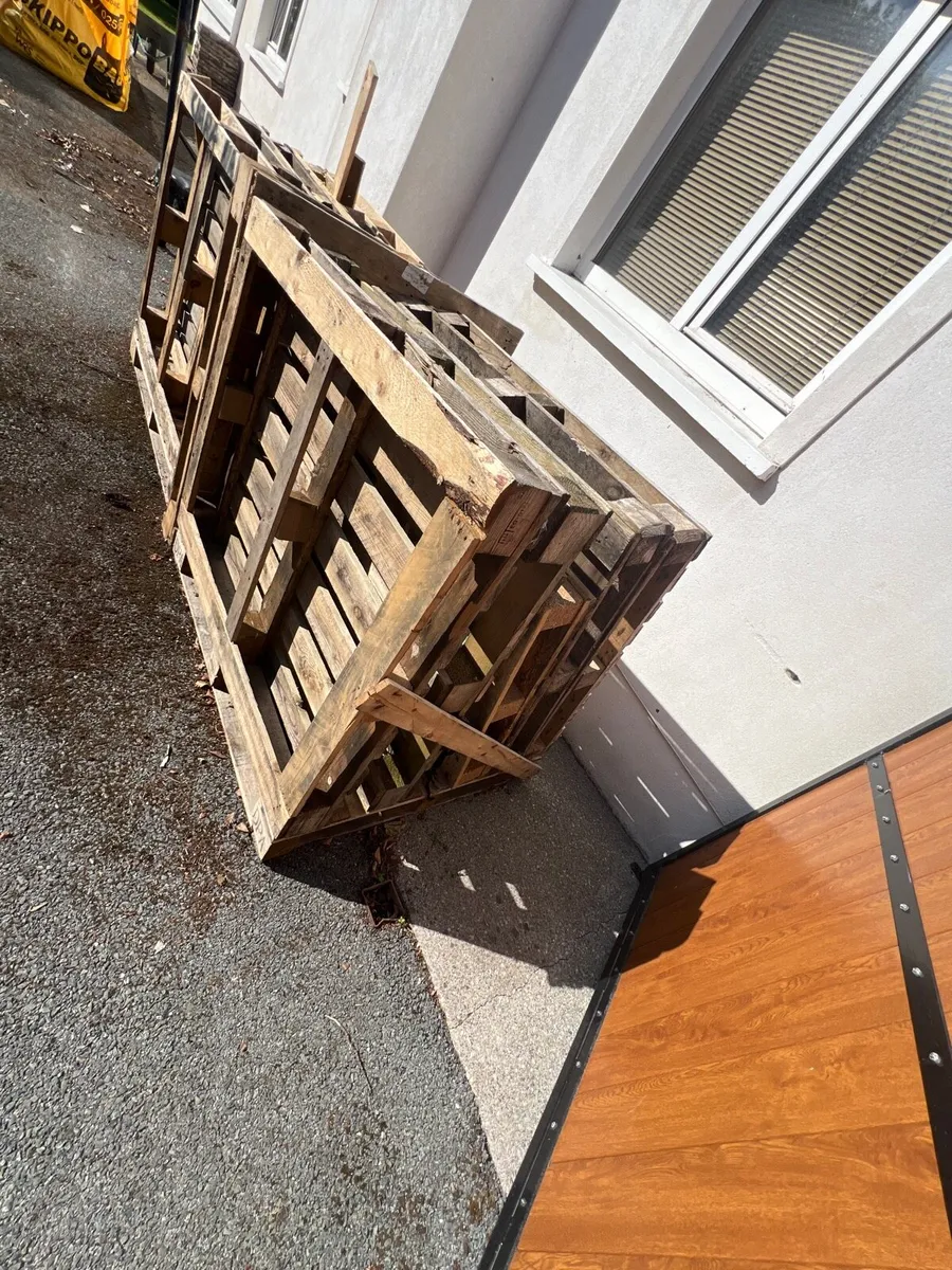 wooden pallets - Image 3