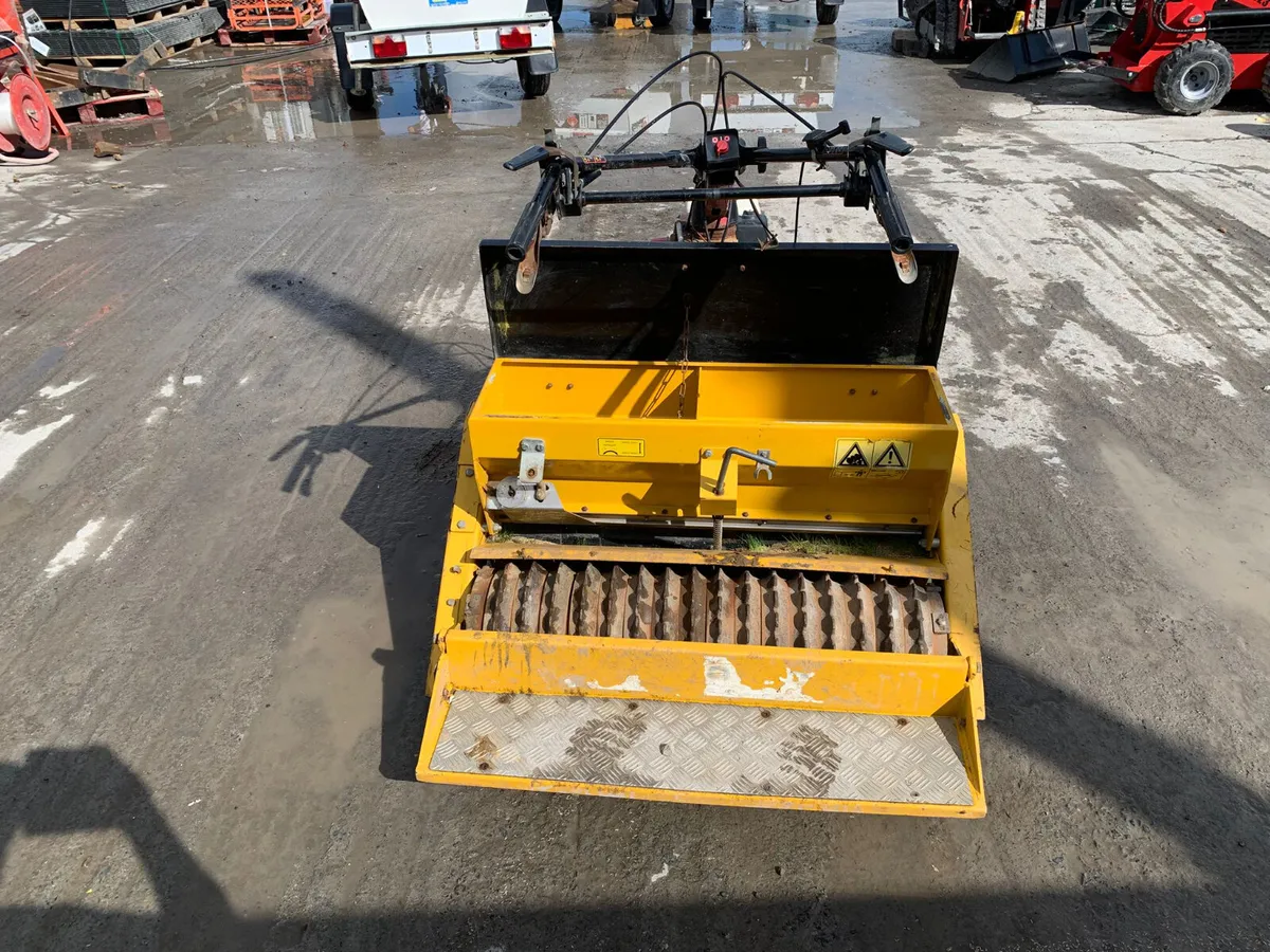 Cultipack Seeder - Blec Walk-Behind Overseeder - Image 4