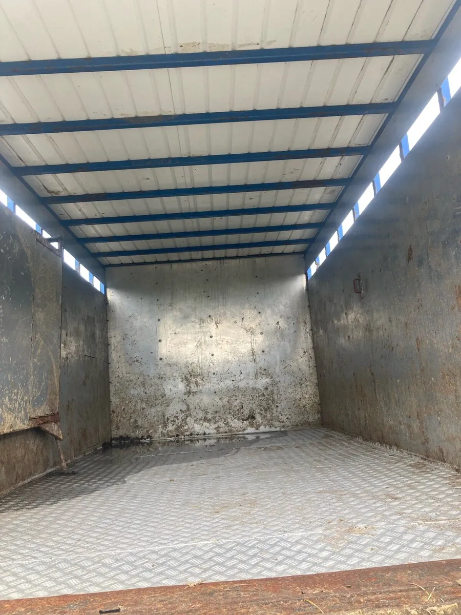 Truck - Image 3