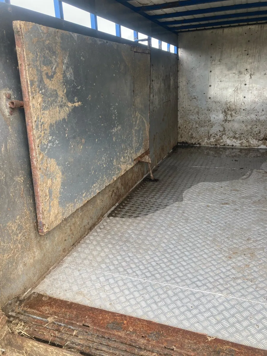 Truck - Image 4