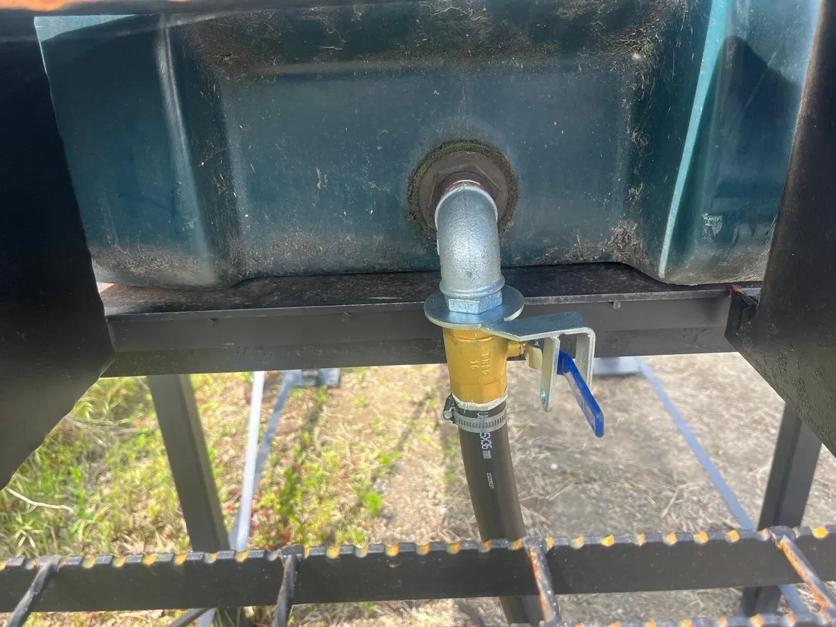 Fuel tank 2600 litre - Image 3