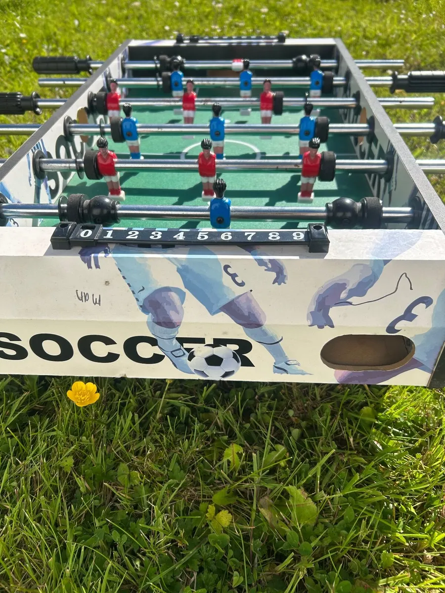 Soccer table small - Image 1
