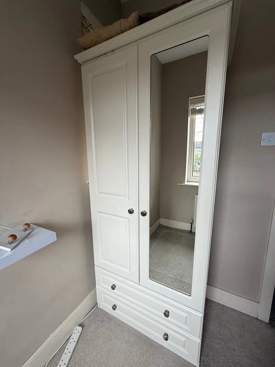 wardrobe  for sale - Image 3