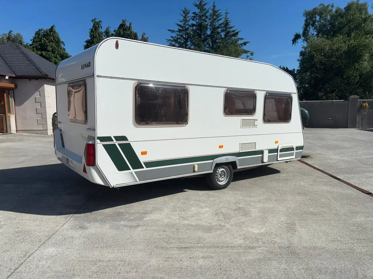 Bargain 4 berth fixed bed - Image 4