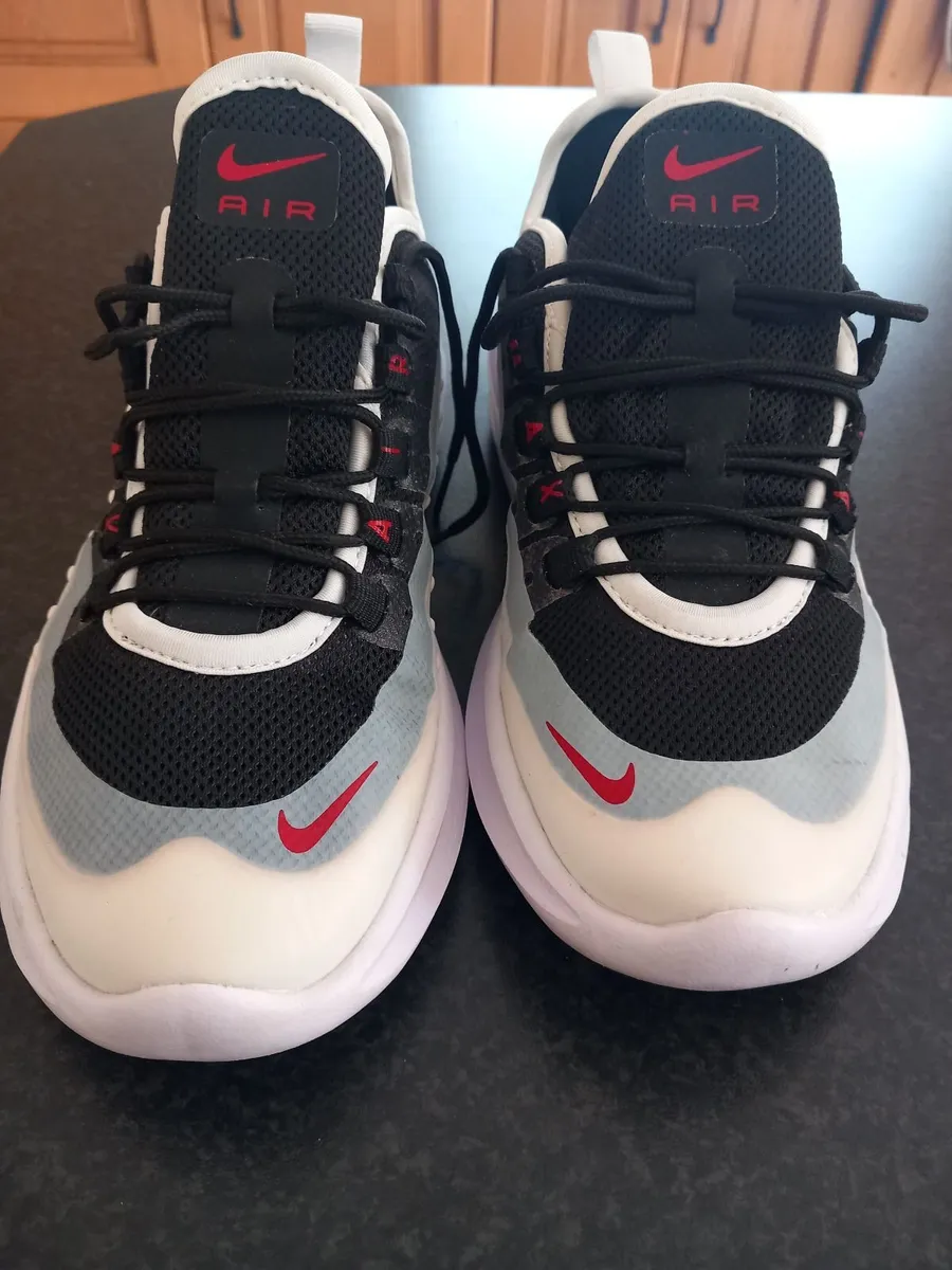 Nike Sneakers - Image 1