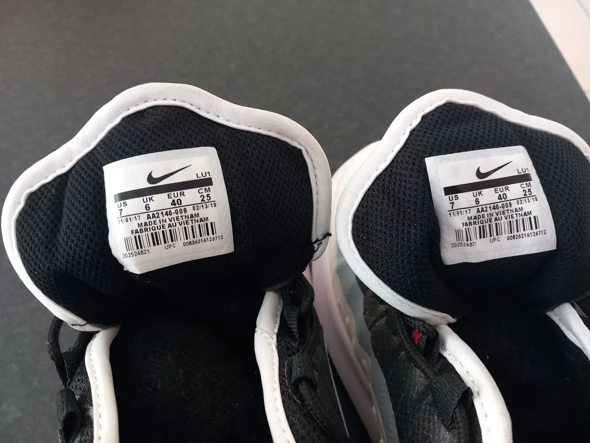 Nike Sneakers - Image 2