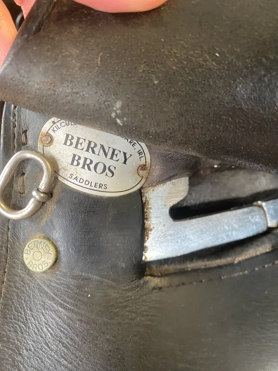 Berney brothers 15” Leather saddle - Image 3