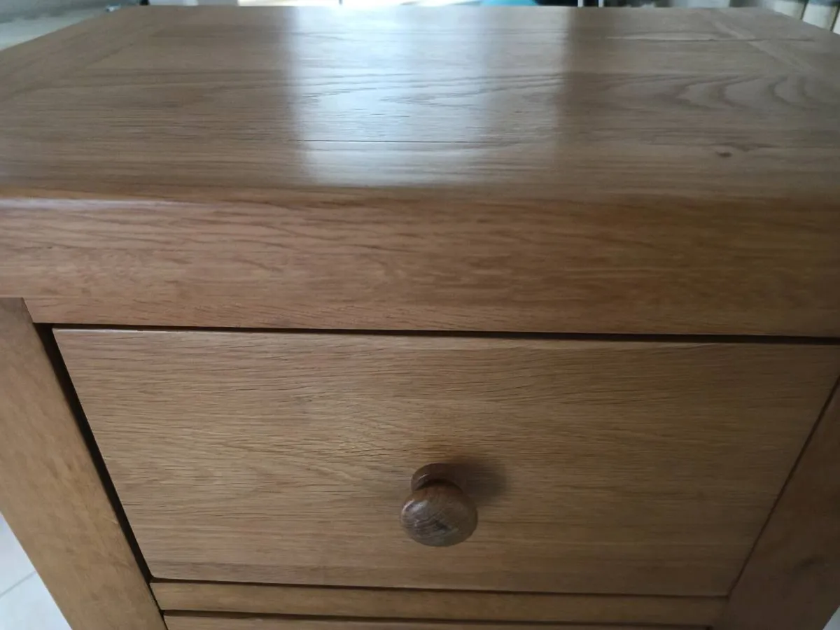 Solid oak chest of drawers - Image 2