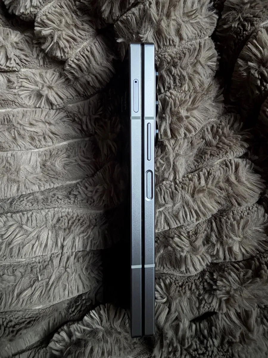 Samsung fold 6 - Image 4