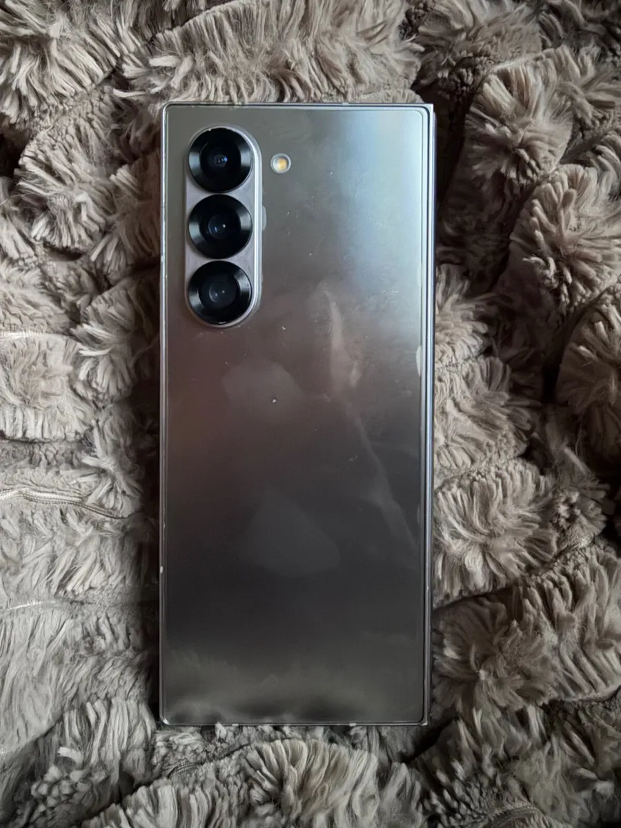 Samsung fold 6 - Image 2