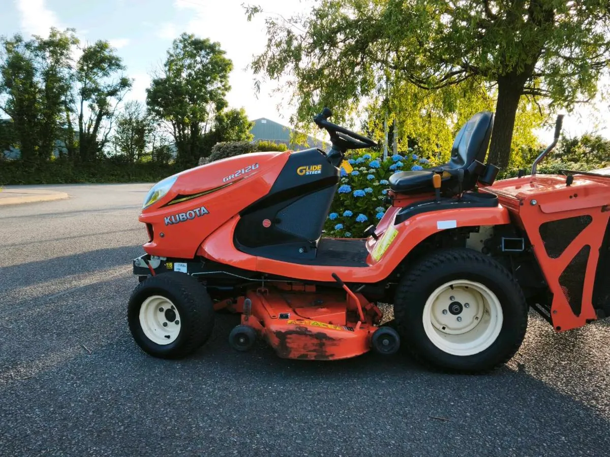 Kubota GR2120 - Image 2