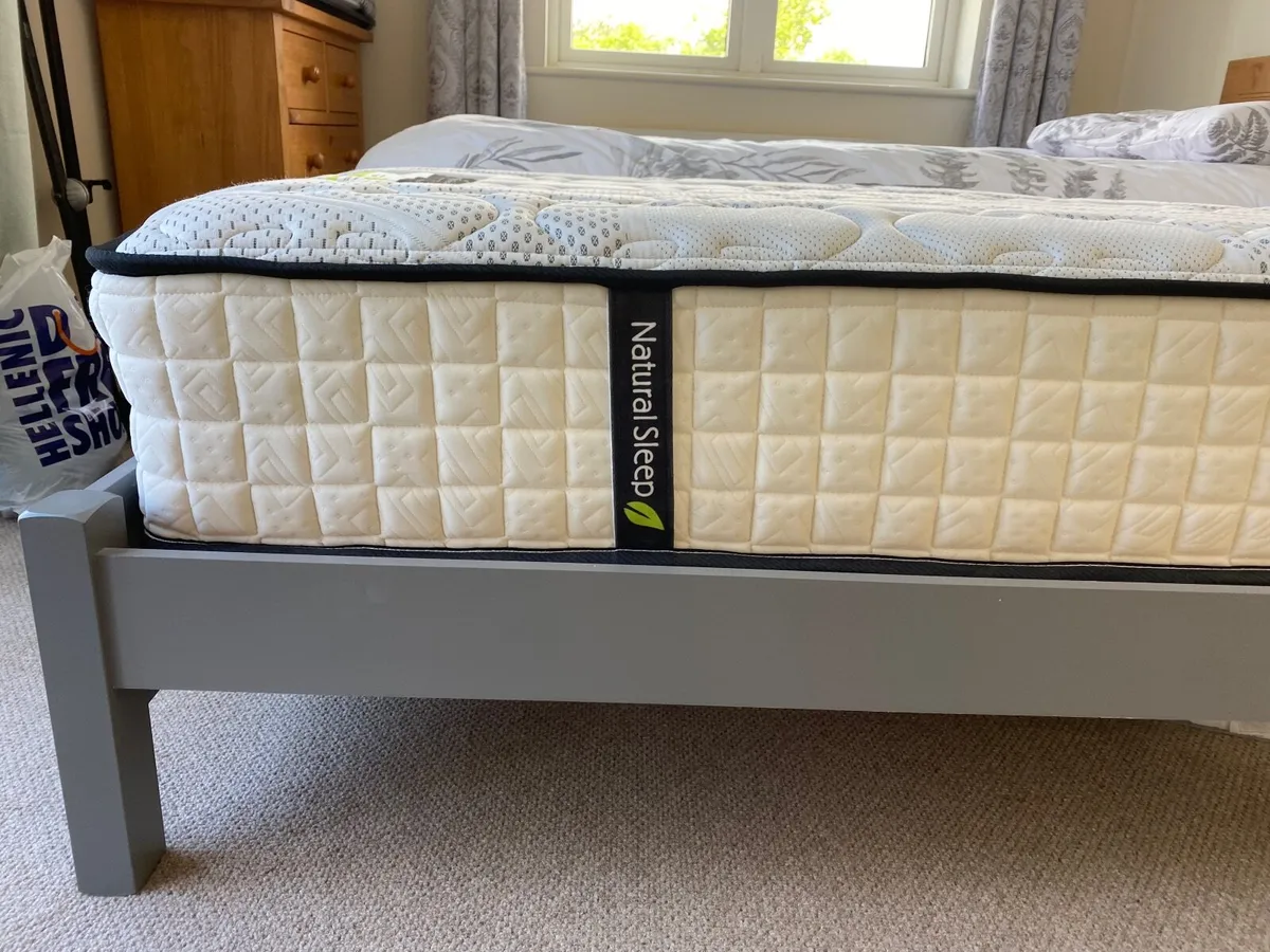 Bed and mattress - Image 1