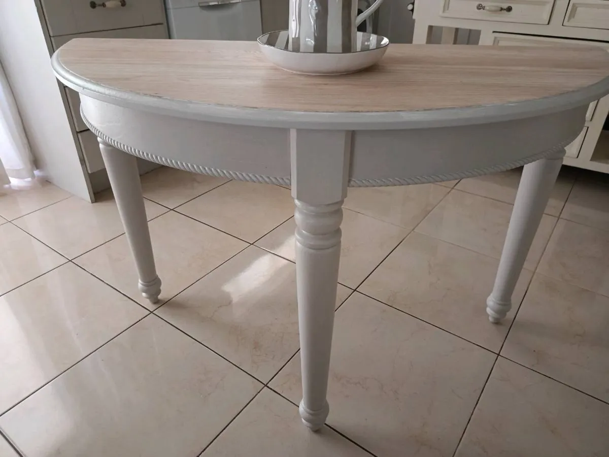 Console table - Image 2