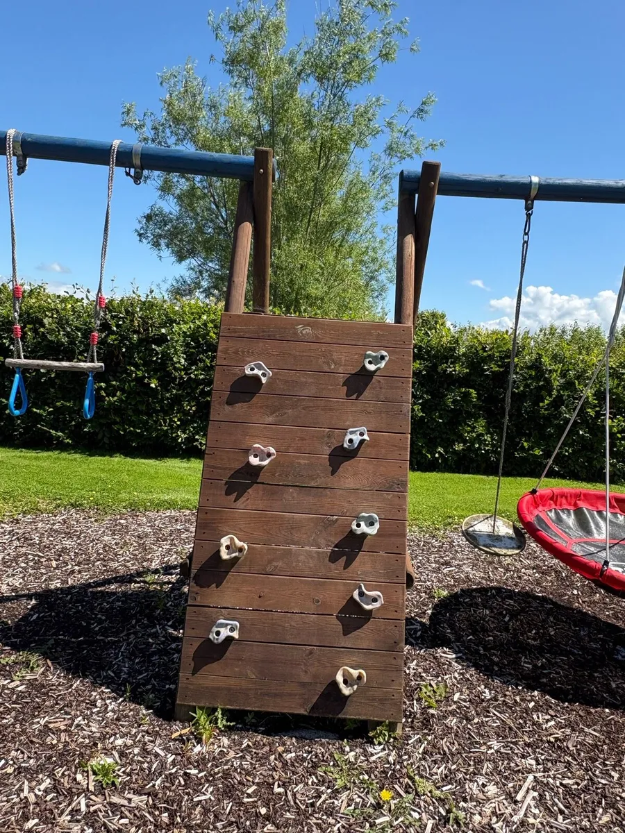 Swing slide climbing wall - Image 4