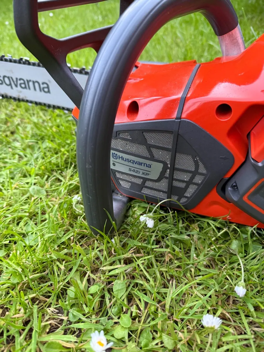 Husqvarna 542i XP professional battery chainsaw - Image 4
