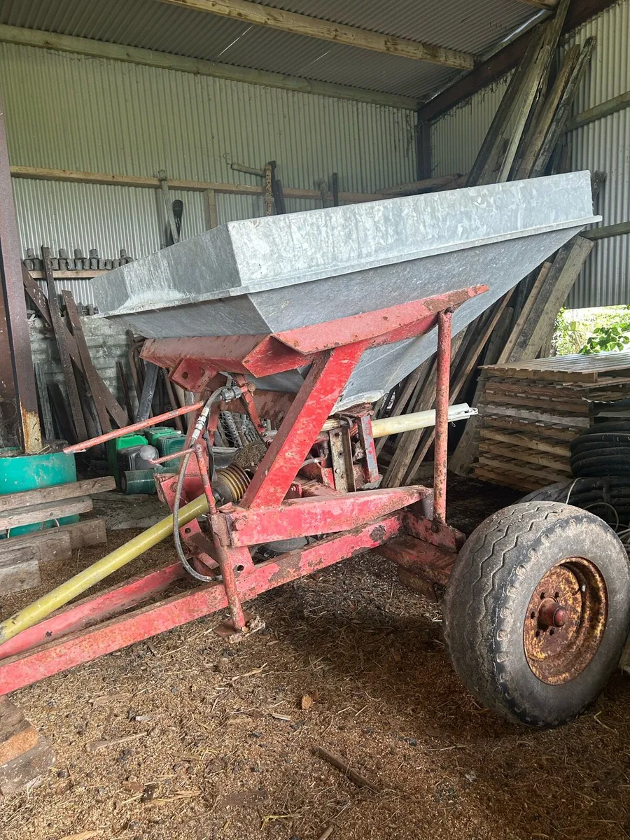 Vicon spreader - Image 1