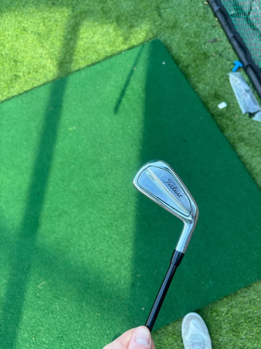 Titleist T200 2 iron - Image 1