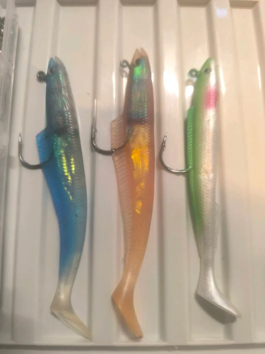 Sidewinder type weighted eel lures and swivels box - Image 3