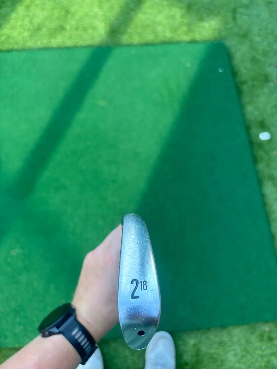 Srixon Zx 2 iron - Image 2