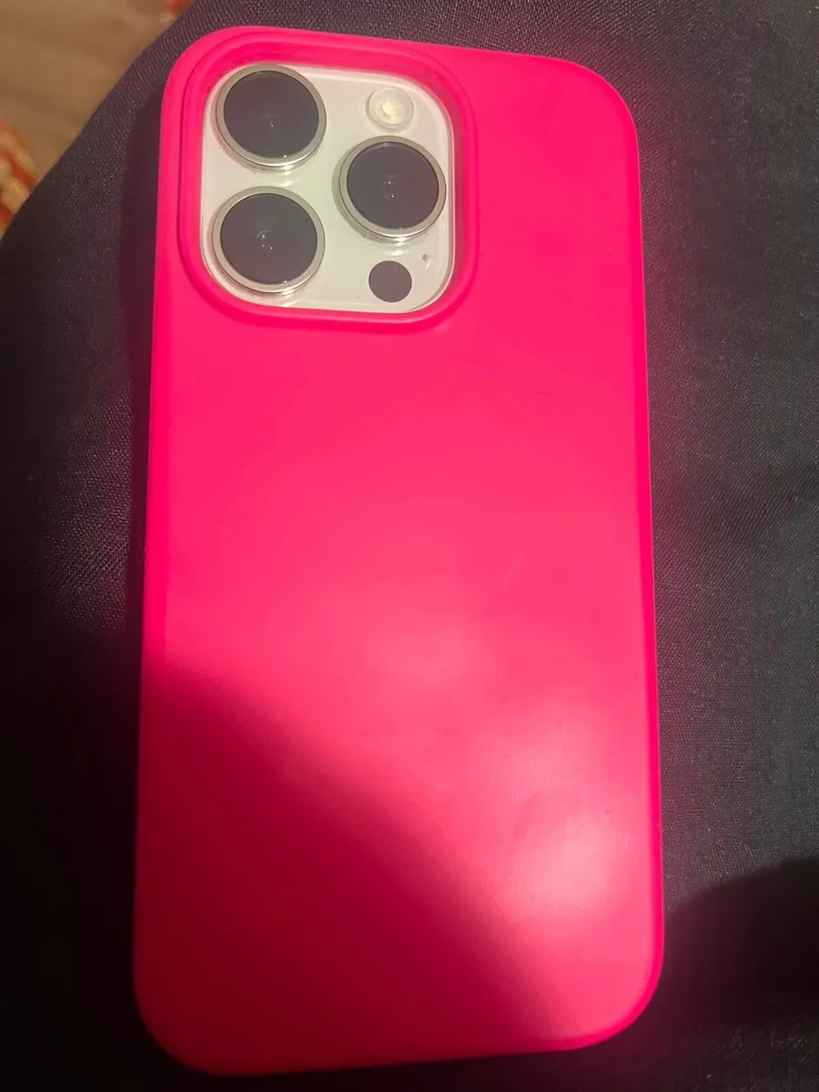 iPhone 15 Pro 128 GB - Image 3