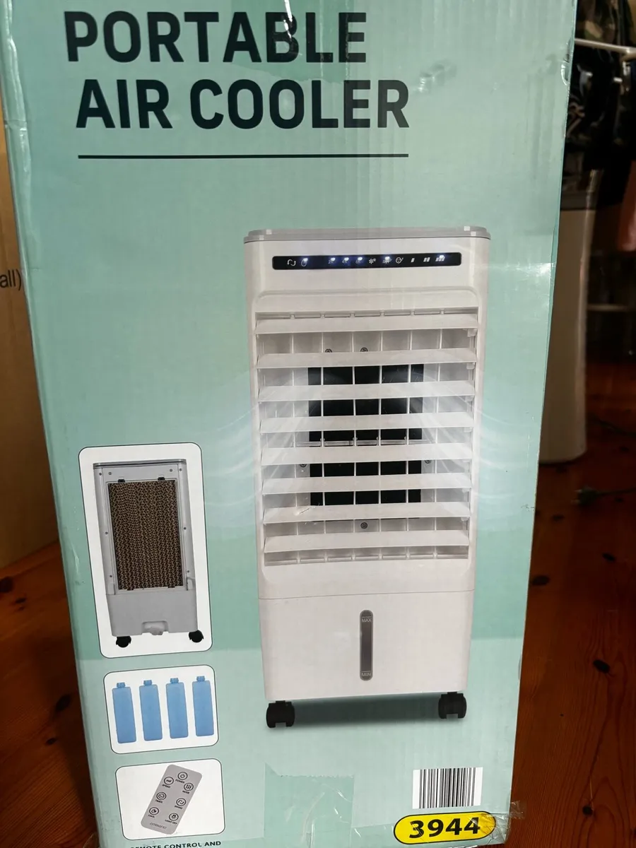 Portable Air Cooler 230V with remote. - Image 1