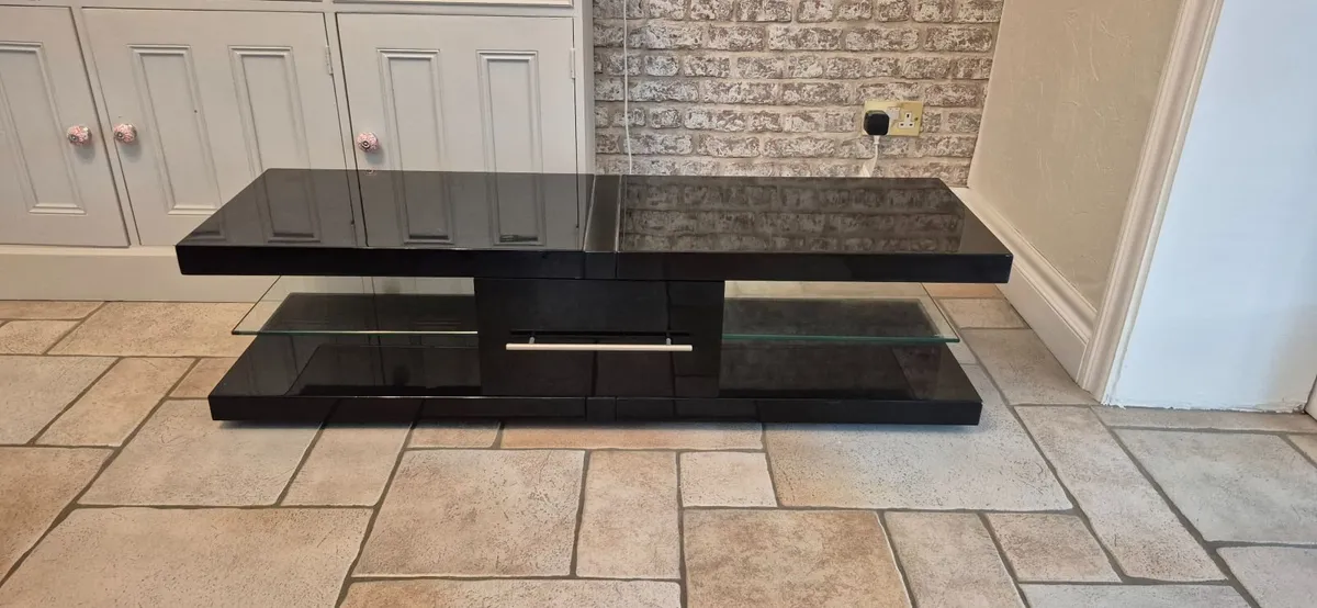 Tv unit - Image 1