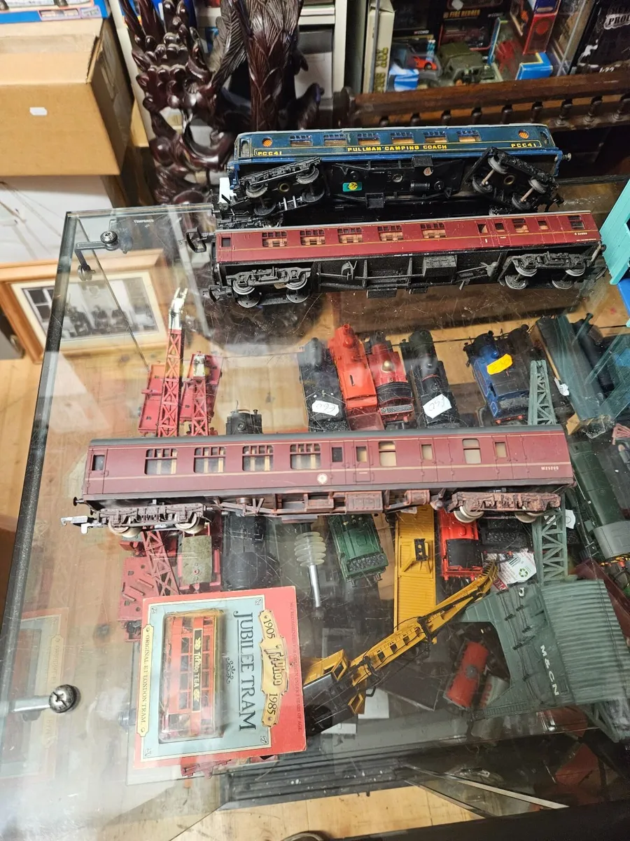 Hornby OO Gauge Carraige