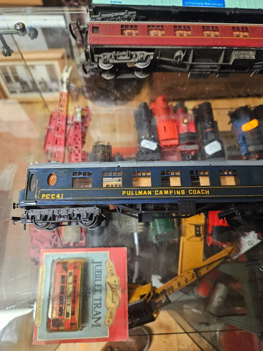 Hornby OO Gauge Carraige - Image 4