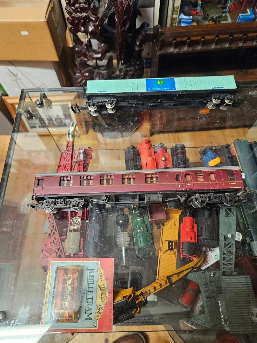 Hornby OO Gauge Carraige