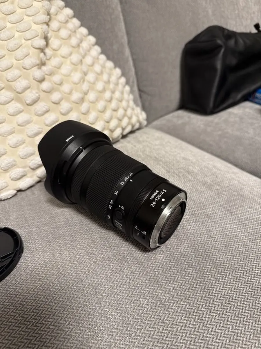 Nikon Nikkor Z 24-120mm f/4 S lens - Image 1