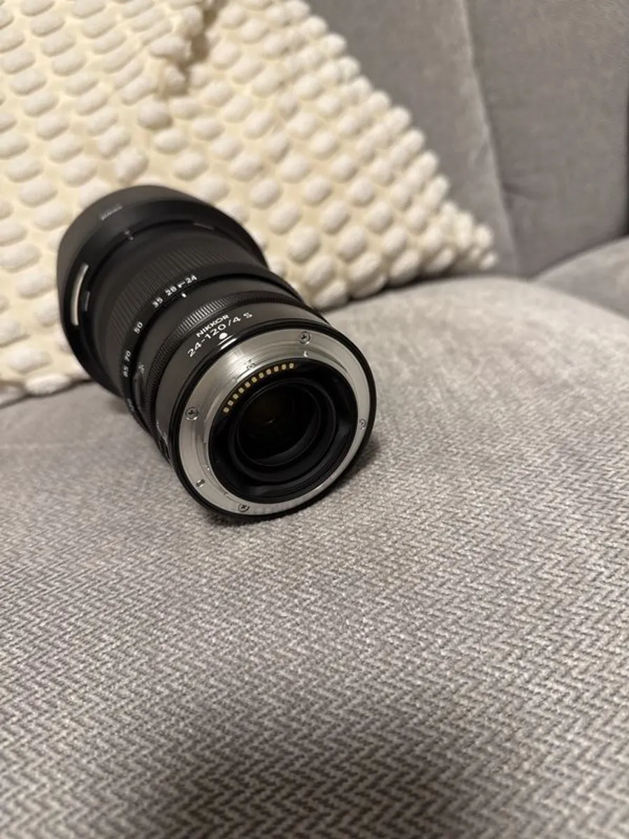 Nikon Nikkor Z 24-120mm f/4 S lens - Image 2