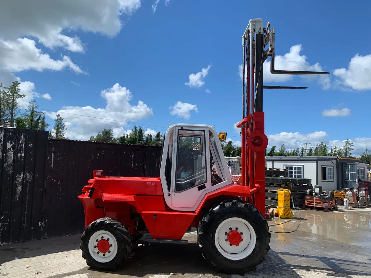 Manitou CST39A Rough Terrain Forklift - Image 1