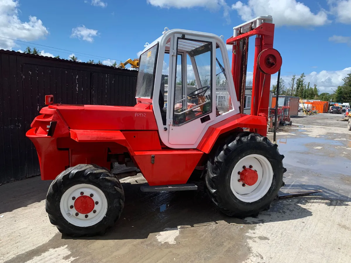 Manitou CST39A Rough Terrain Forklift - Image 2