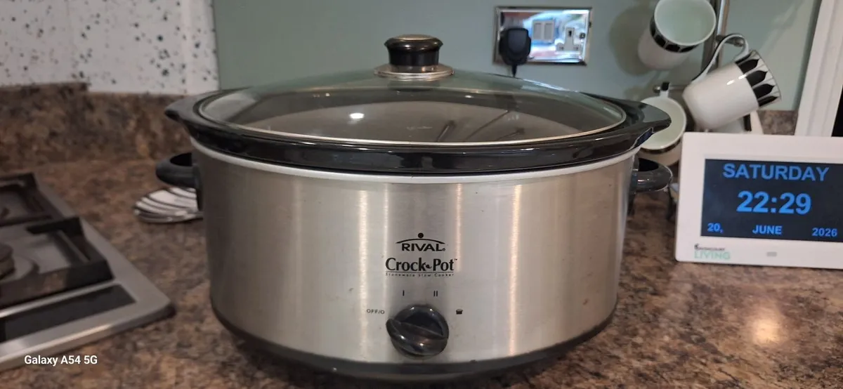 Crock Pot - Image 1