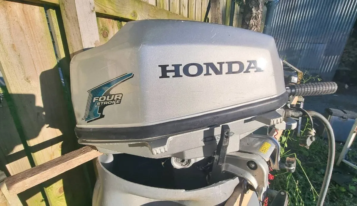 Honda outboard - Image 1