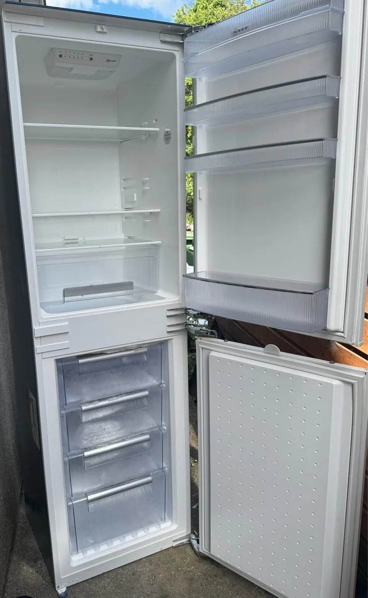 TEFfF fridge Freezer - Image 2