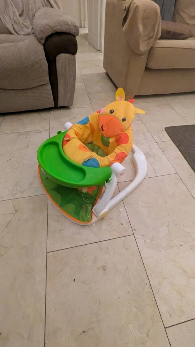 Baby feeding table