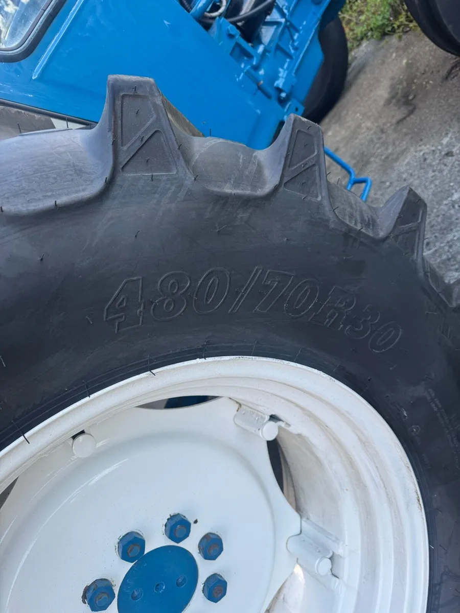 Tractor wheels - Image 3