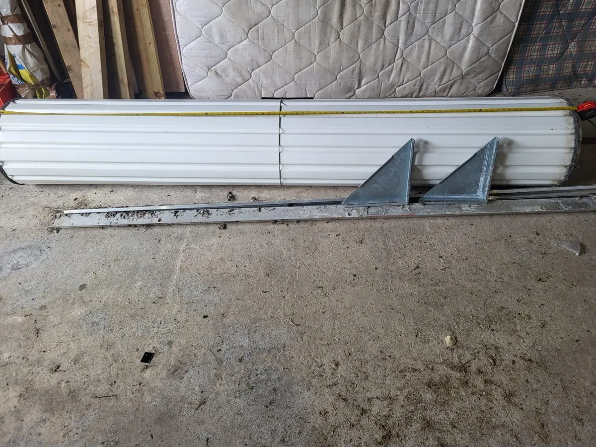 Roller door - Image 2