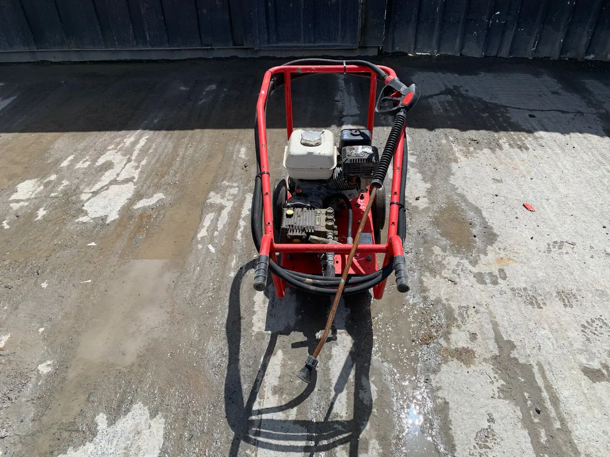 Hilta PT2000 Petrol Pressure Washer – Honda Engine - Image 1