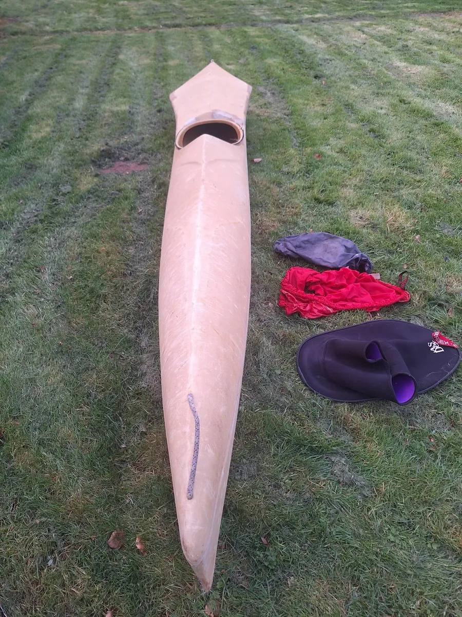 Racing Kayak - Image 3
