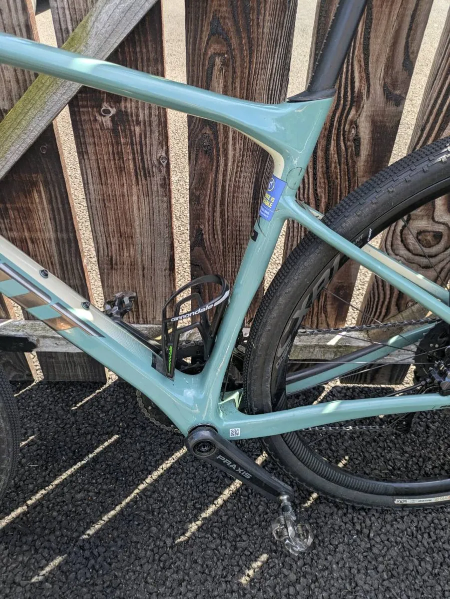 GIANT REVOLT ZERO WITH ULTEGRA - Image 3