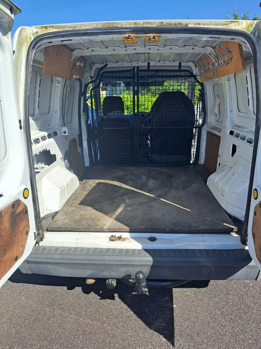 Ford Transit 2010 - Image 2
