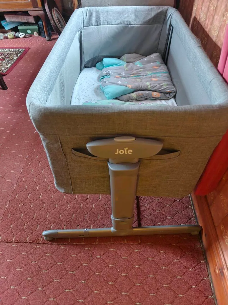 Travel cot - Image 3