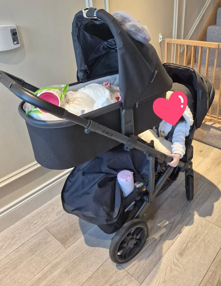 Uppababy CruzV2 - Jake colour, black - Image 1