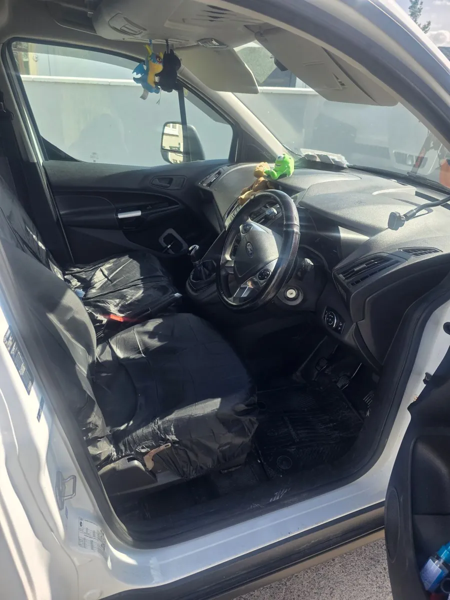 Ford Transit connect 2017 lwb - Image 4