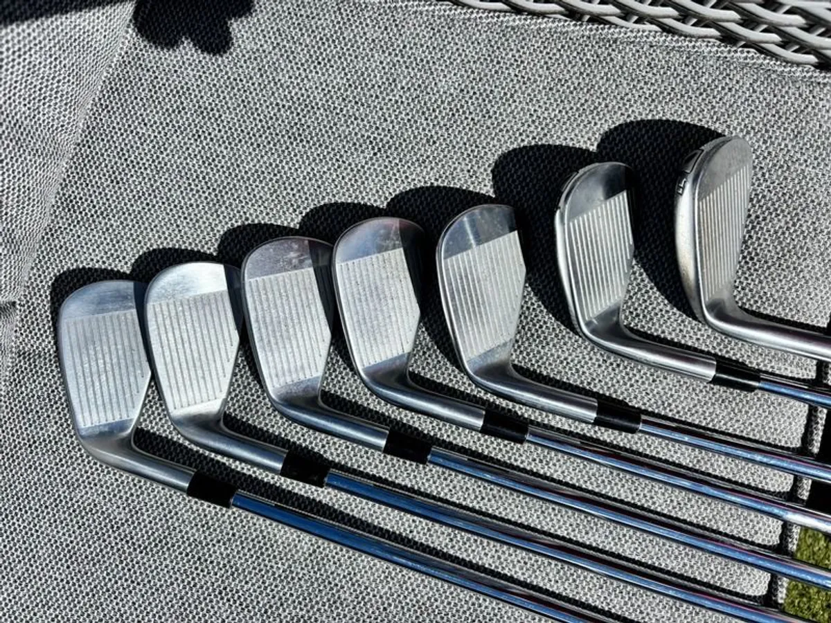 Gents Full Set 2nd Hand P790 Taylor Made clubs with Powacaddy bag & Powacaddy FW3 Electric Trolley - Image 2