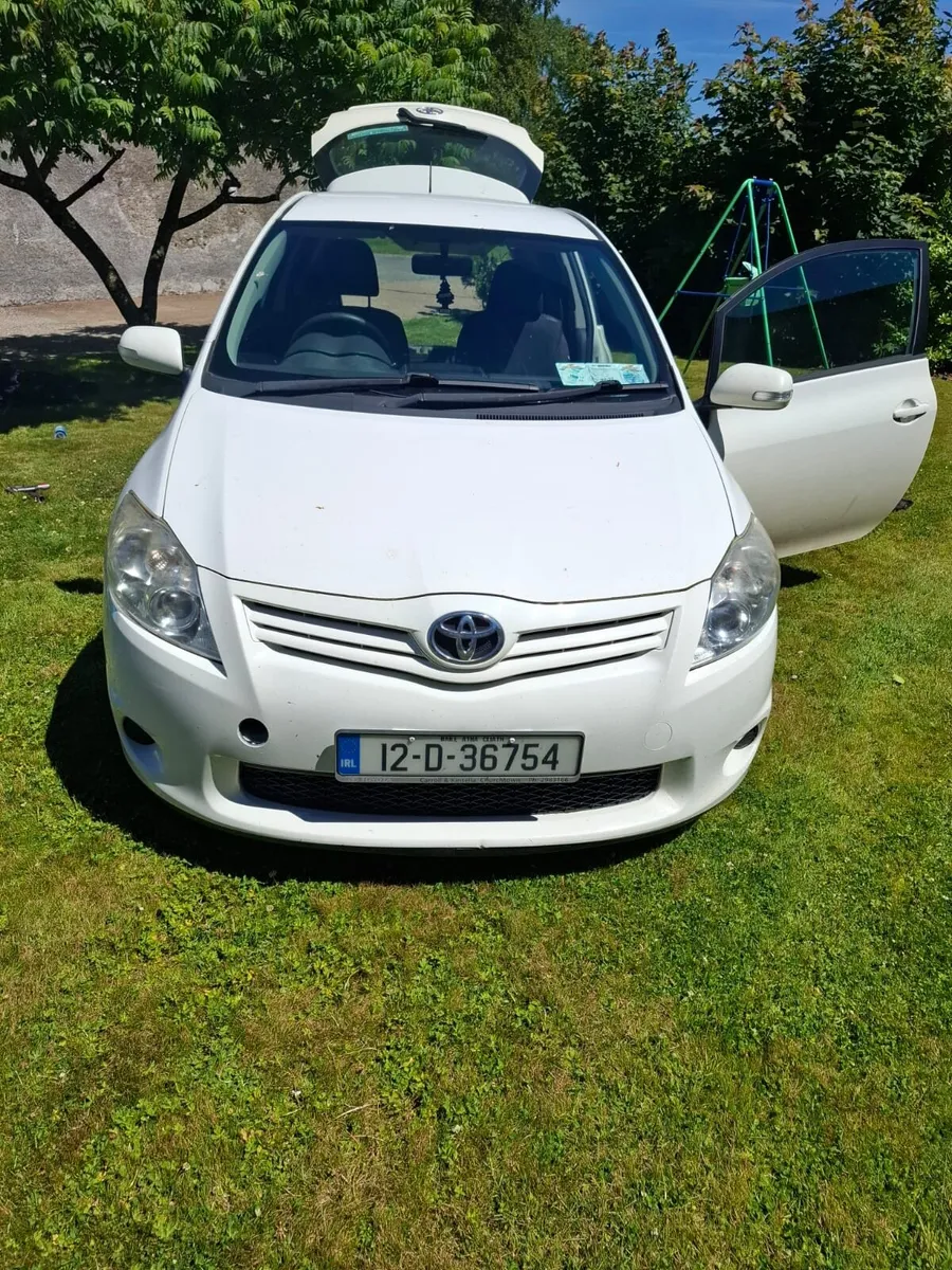 Toyota Auris - Image 2