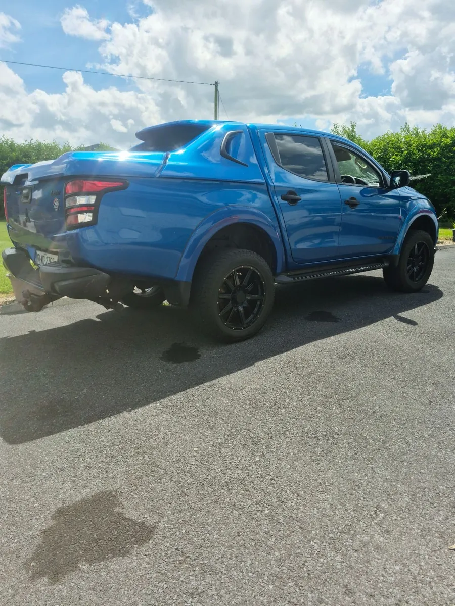 💥 L200 BARBARIAN AUTOMATIC💥 - Image 1