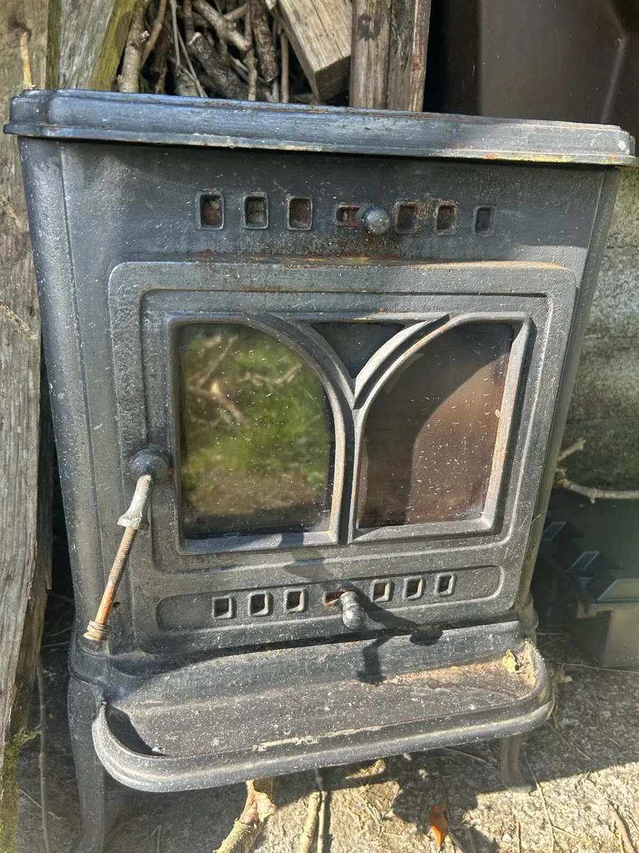 Stove - Image 1